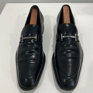 Mens Ferragamo black leather shoes with silver buckle